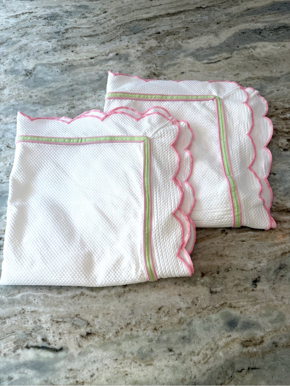 Rare Lilly Pulitzer Set of 2 White/Pink/Green Scalloped Euro Shams New
